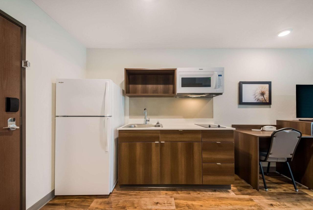 Woodspring Suites Inverness Eksteriør bilde